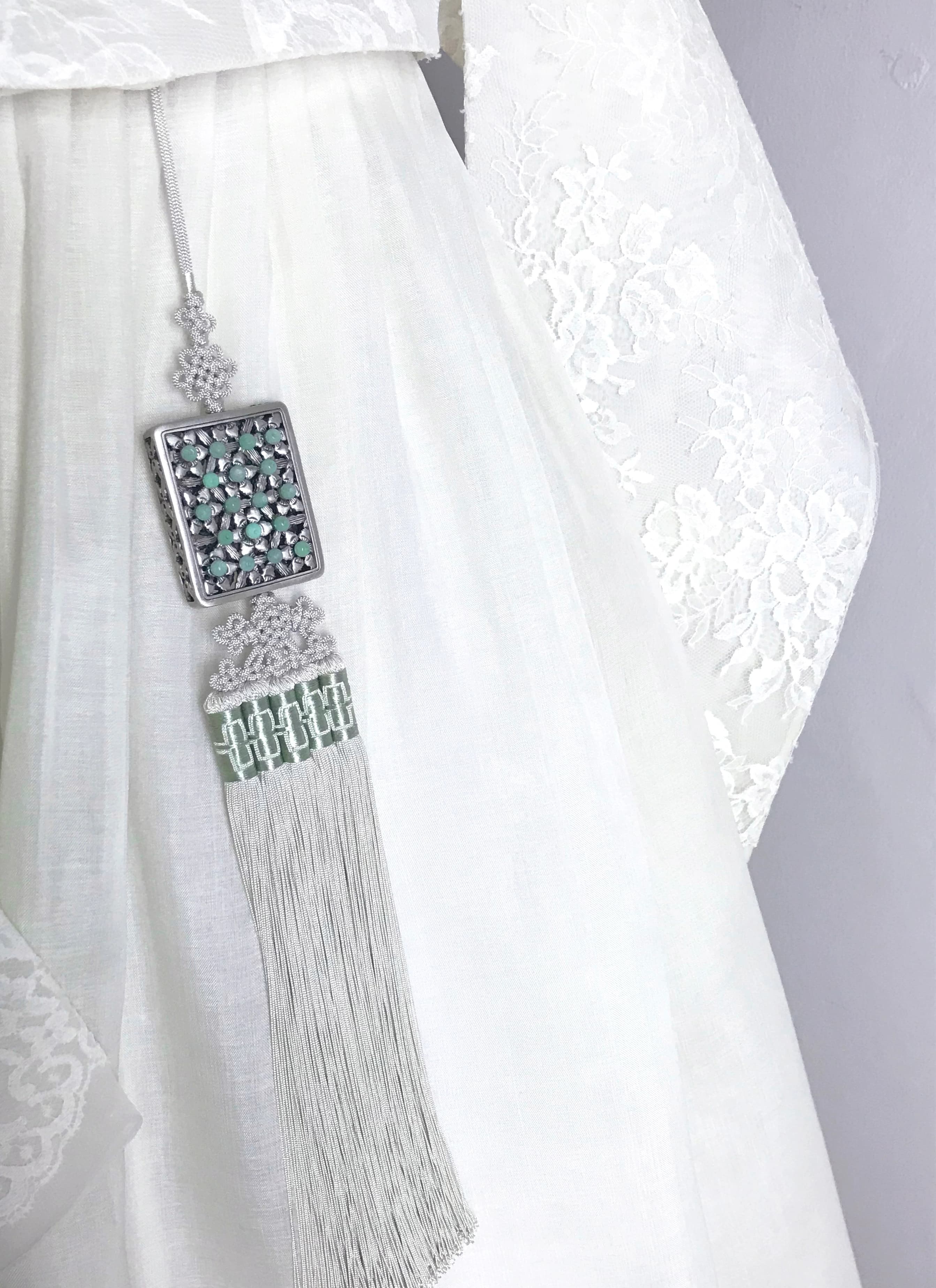 The Danjang jade norigae worn with hanbok